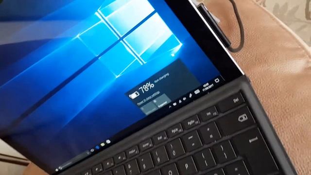 (No fix - fault demo) Surface Pro 4 Battery Fault - Not Charging - Instant Power Off When AC Remove смотреть онлайн