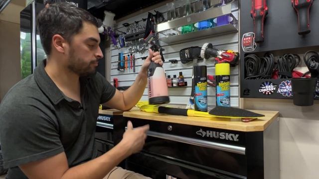 The New & Improved Invisible Glass Reach and Clean Tool!!! смотреть онлайн