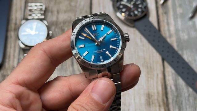 Christopher Ward C63 GMT 36MM First Impressions смотреть онлайн