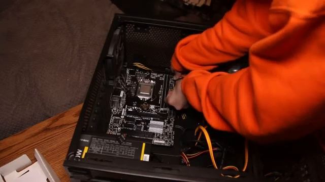 Desktop PC Revival - How to Replace a Motherboard смотреть онлайн