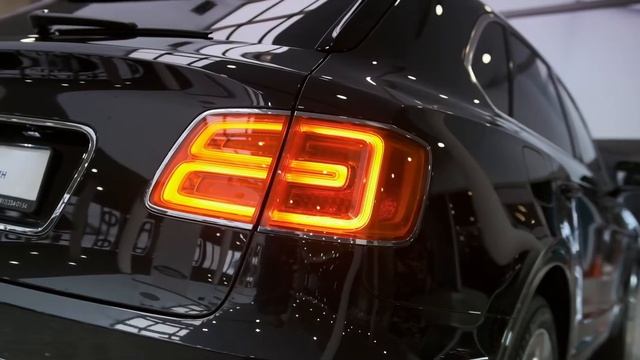 Автосалон Флагман. Bentley Bentayga. смотреть онлайн