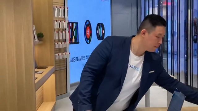 Huawei Experience Store Sydney CBD tour and demo, November 2020 смотреть онлайн