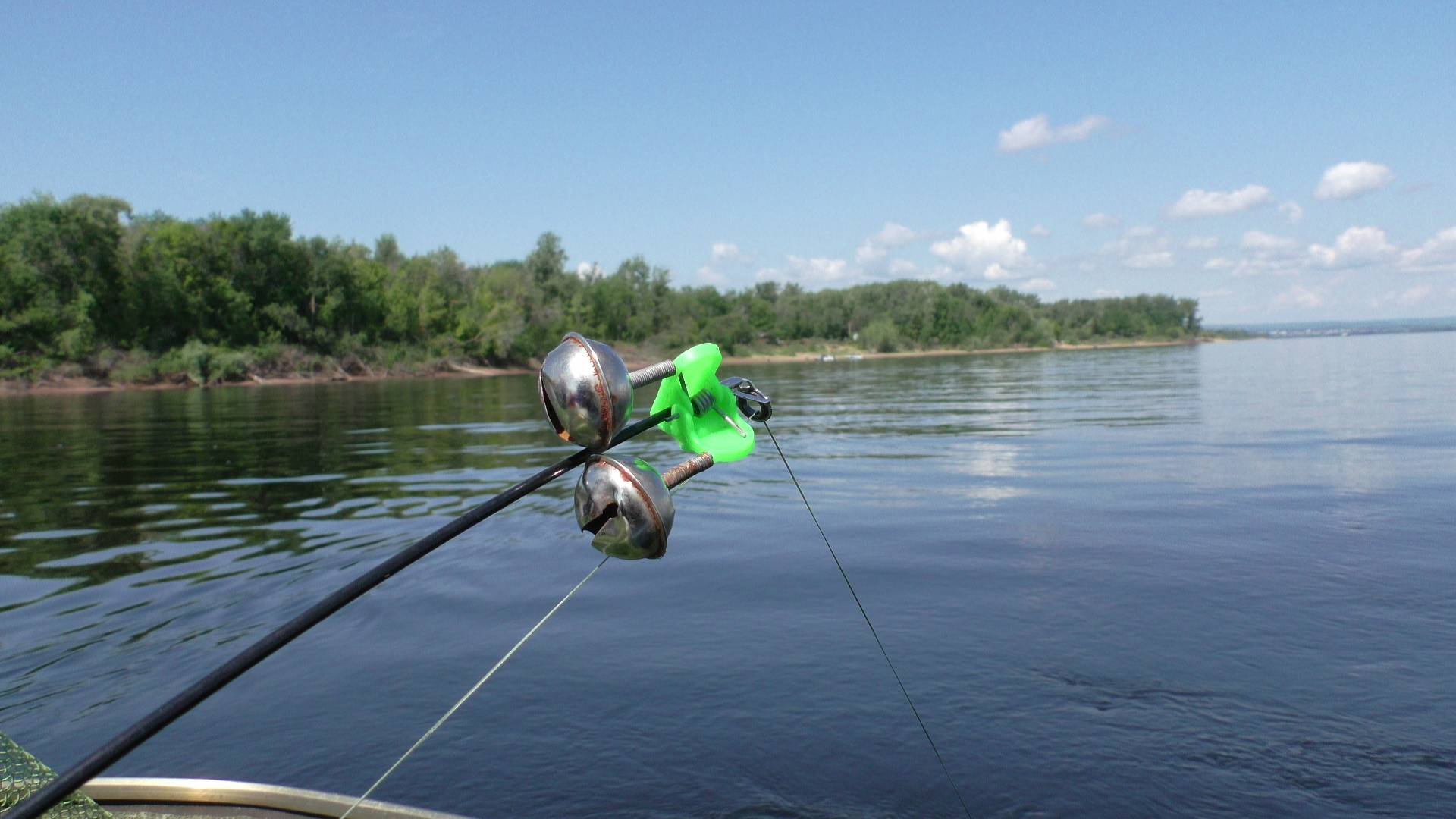 Рыбалка осенью. Ловля леща на кольцо смотреть онлайн