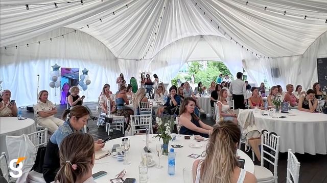 JEANS CHIC PARTY смотреть онлайн