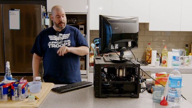 Building Your Own Windows Server Parity RAID | Create Your Home NAS !! смотреть онлайн