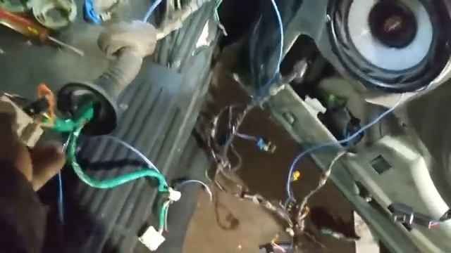 2000 GMC Yukon passenger door wire harness replacement for Windows to roll up and down смотреть онлайн