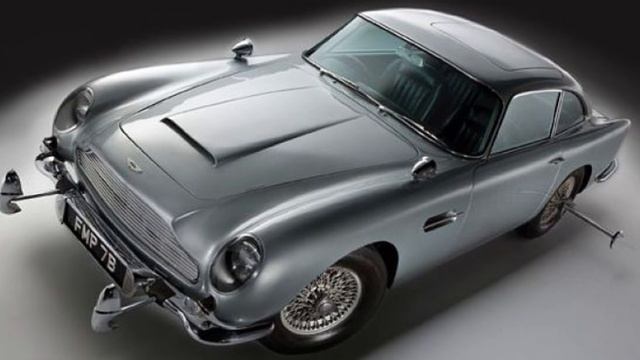 Aston Martin DB5 - The ICONIC JAMES BOND Car | Driving Legends смотреть онлайн
