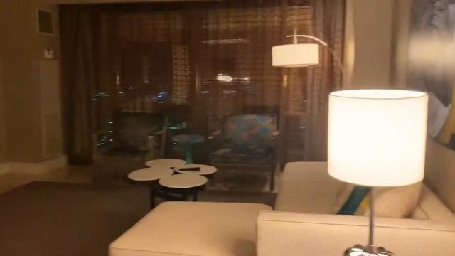Penthouse Sky View Suite - Mandalay Bay смотреть онлайн