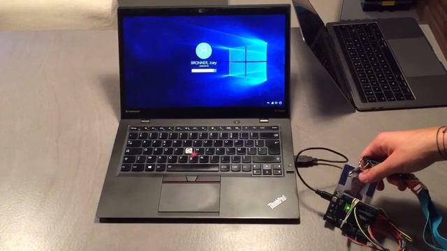 🎫 Arduino Leonardo - Unlock your PC using your own company RFID card (or your company phone) смотреть онлайн