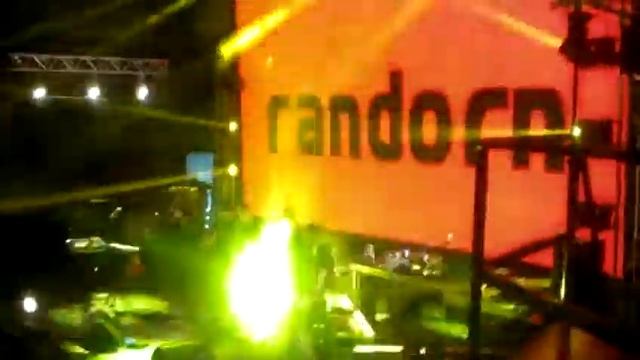 Танцует задорно команда Ивана Дорна смотреть онлайн