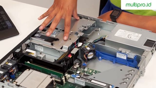 Unboxing Server HPE Proliant DL20 Gen 10 смотреть онлайн
