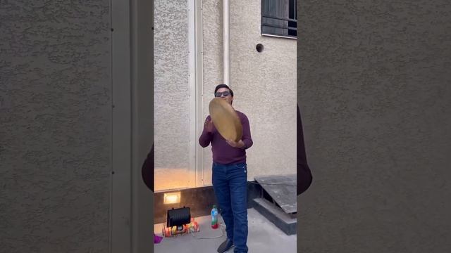 Xamdam Sobirov Samiymiy okalarim bilan navkarda #xamdam_sobirov #malik #shoubiznesolami #shortsvideo смотреть онлайн