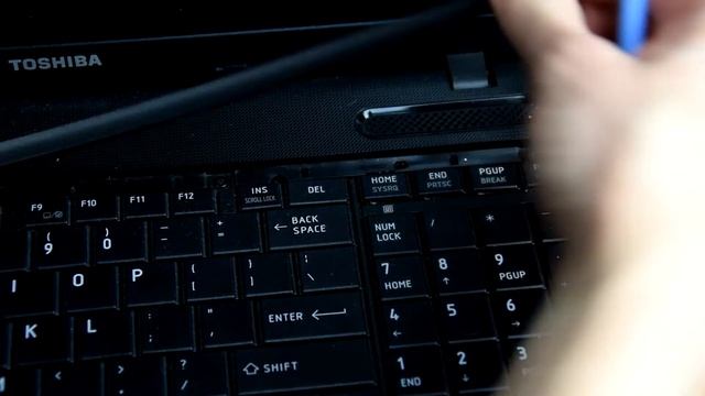 Wymiana klawiatury w laptopie + kilka ciekawostek смотреть онлайн