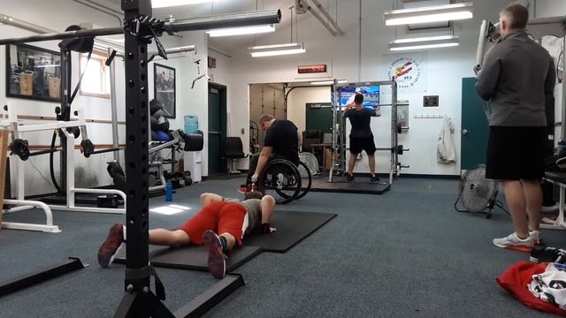 Daniel Schmitt vs Ethan Eckelbarger vs Chris Parnell - 7 Rounds of Burpees & Pullups смотреть онлайн