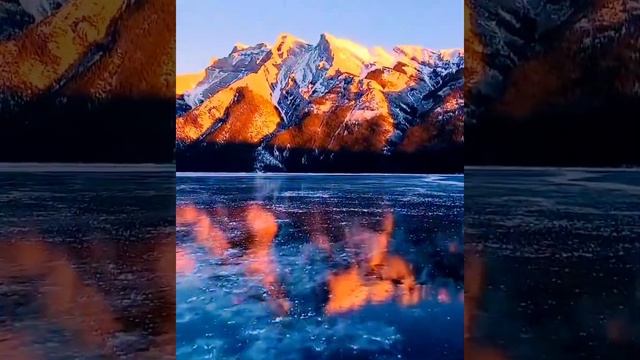 Пока Февраль как господинСнимает белое пальто.... смотреть онлайн