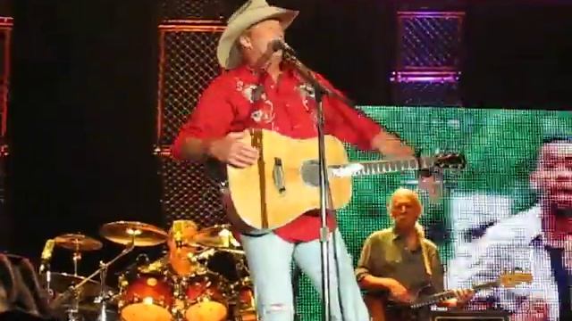 ALAN JACKSON GOOD TIME ATLANTIC CITY NJ 4-30-11 TRUMP TAJ смотреть онлайн