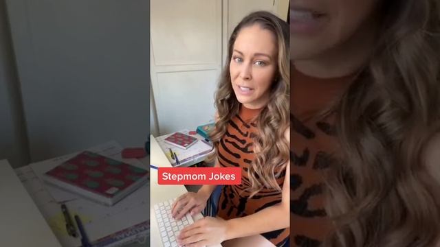 Stepmom jokes part 12 #stepmomjokes #stepmom #cleantok #roundofapplause #cheriedevillexo #workfromh смотреть онлайн