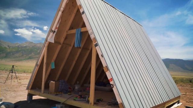 DIY Building My Off-Grid Home: The Shed pt 2. смотреть онлайн
