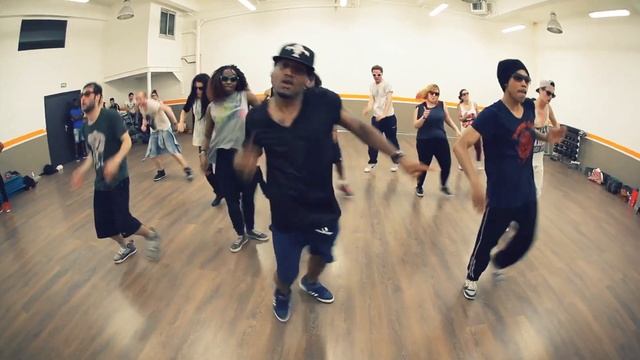 Jay Gangstep : Bubble Butt - Major Lazer, Tyga, Bruno Mars смотреть онлайн
