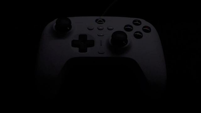 8BitDo Ultimate Wired Controller for Xbox смотреть онлайн