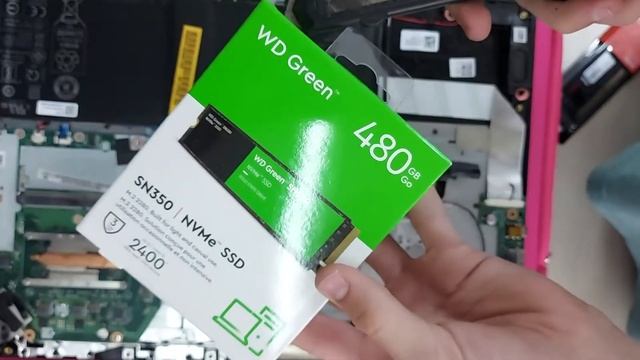 Acer Aspire - Instalando SSD e Memoria смотреть онлайн