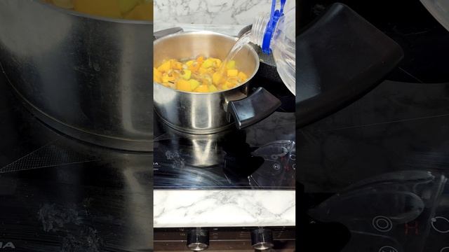 А вы любите осень и ее атрибуты? Наш тг канал: Https://t.me/greenmove_lifestyle