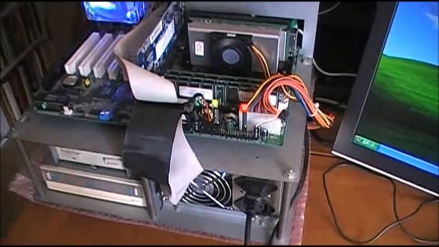 Installing Windows 7 to the low-spec PC [PentiumⅢ 500 MHz] смотреть онлайн
