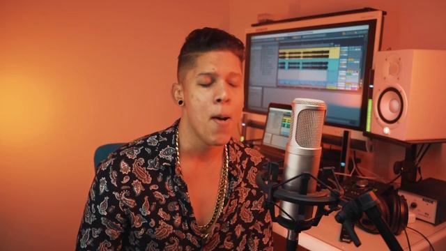 Bruno Mars, Anderson - Smokin Out The Window смотреть онлайн