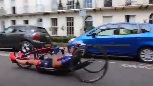 Australian sprinter wins first stage of Tour of Britain and looks favourite for Cheltenham stage смотреть онлайн
