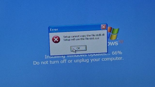 Running Windows XP Horror Virus ON A Real PC! | Malware Test смотреть онлайн