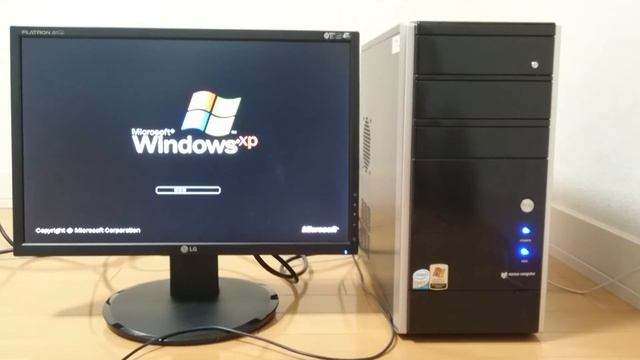 HDDが壊れかけており、再起動を繰り返すWindowsXP смотреть онлайн