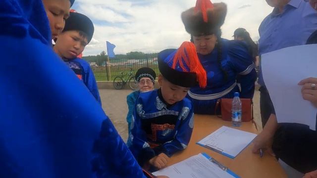 МЫ ДРУЖБОЙ ЕДИНОЙ СИЛЬНЫ!  ЭБТЭЙ БАЙХАДАА ХҮСЭТЭЙБДИ!