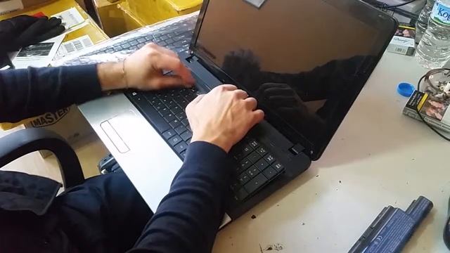 Acer Aspire E1-531 keyboard replacement -Αλλαγή πληκτρολογίου σε Acer Aspire E1-531 смотреть онлайн