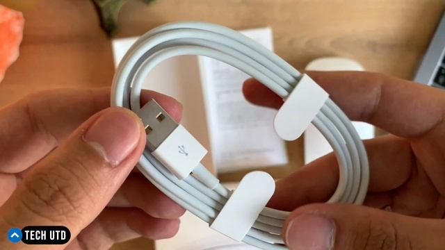 Apple Magic Mouse 2 Unboxing 2019 смотреть онлайн