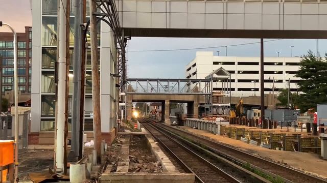 LIRR #3553 And PFJ701 At Mineola Feat. 520 Smoke out смотреть онлайн