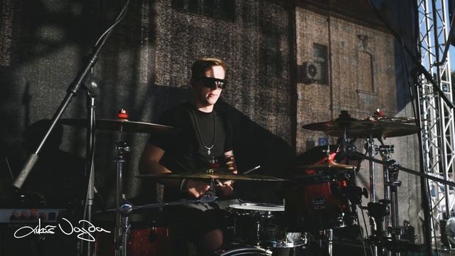 Lukas Vajda ''Feel'' live with Celeste Buckingham NITRIANSKE PRAVNO 2022 смотреть онлайн