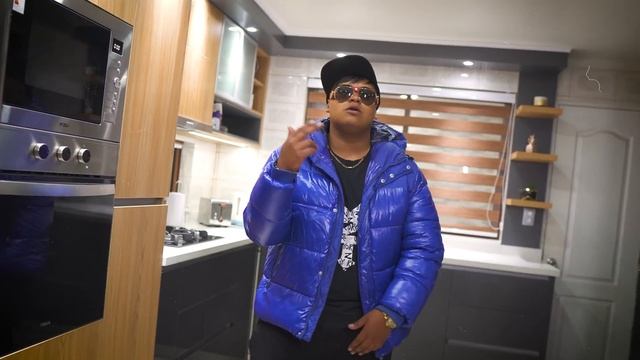 El Joan - Amor De Mentira (Video Oficial) смотреть онлайн