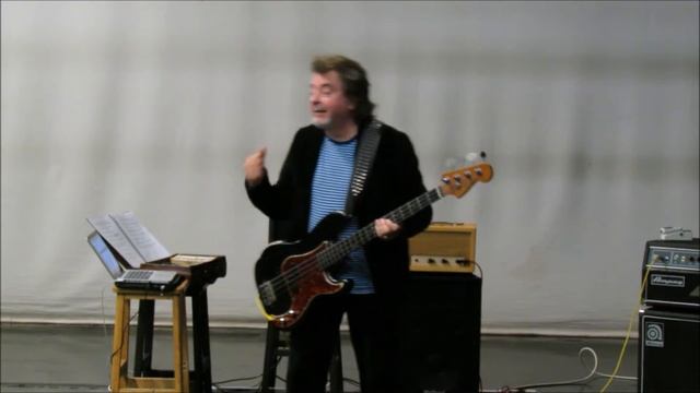 John Bentley on stage at Basschat's South East Bash 2016 смотреть онлайн