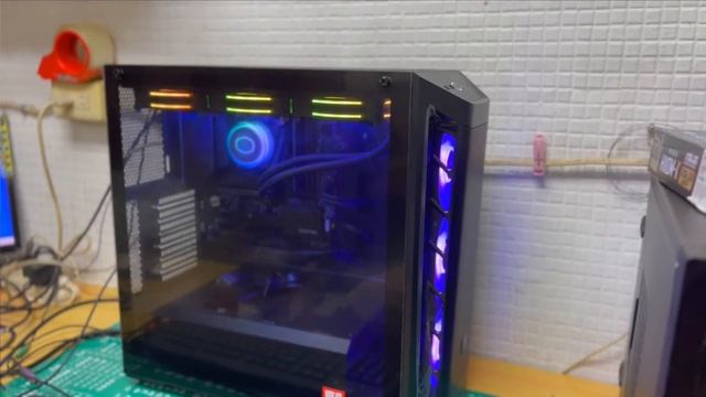 微星12代效能強化 B660M i7-12700K水冷散熱 16GB DDR5 смотреть онлайн