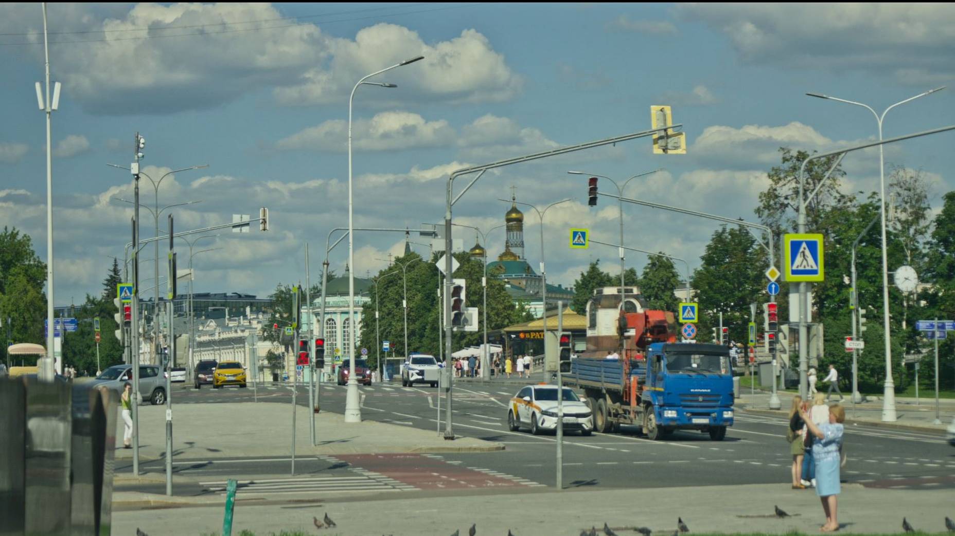 Прогулка по Москве 4 - Храм Христа Спасителя, Пречистенская площадь, Гоголевский бульвар, Волхонка смотреть онлайн