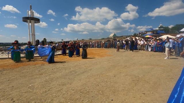 ОНОН МYРЭНЭЙ ЭРЬЕДЭ ЭБ НАЙРАМДАЛАЙ АЛТАН СЭРГЭ БОДХООГДОБО