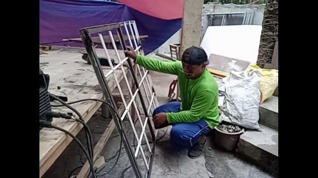 how to make window fire exit смотреть онлайн