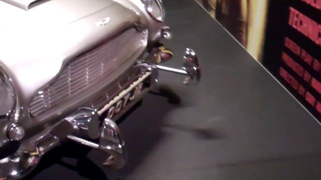 The real James Bond Aston Martin DB5 , Louwman Museum , The Hague. смотреть онлайн