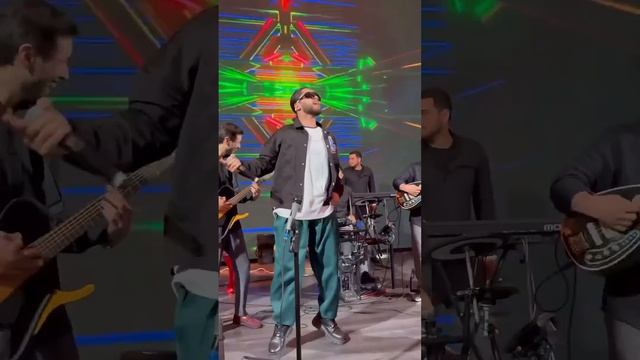 Nilufar Usmonova & Malik - o'zbekcha gapir | Нилуфар Усмонова & Малик - Узбекча гапир смотреть онлайн