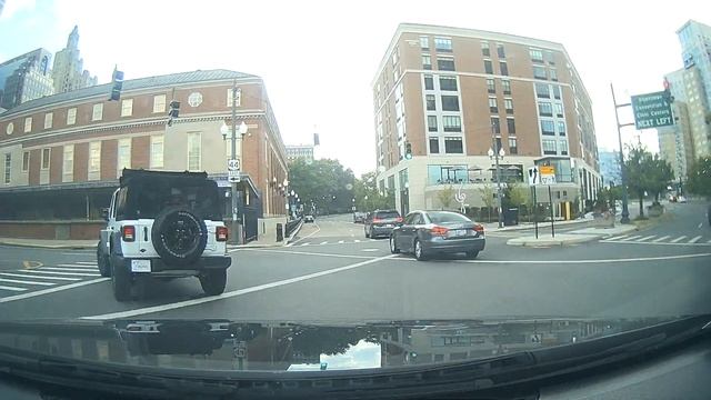 Driving in Providence, Rhode Island смотреть онлайн