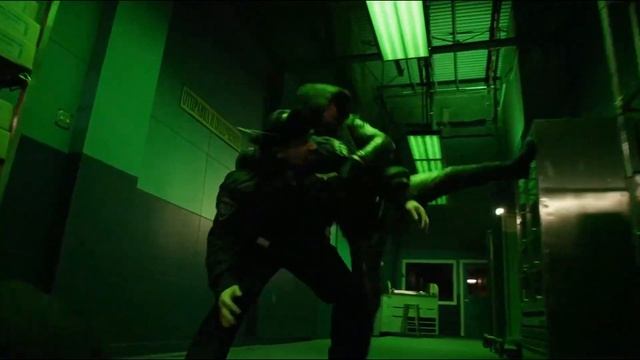 БЭТМЕН ПОЯВИТСЯ В КРИЗИСЕ НА БЕСКОНЕЧНЫХ ЗЕМЛЯХ? [Новости] | TheFlash / Arrow!