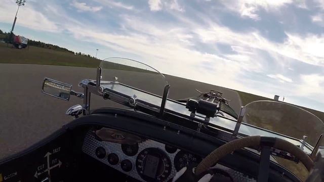Benjafields 24h - Bentley 4 1/2 Liter - Onboard - easy driving смотреть онлайн
