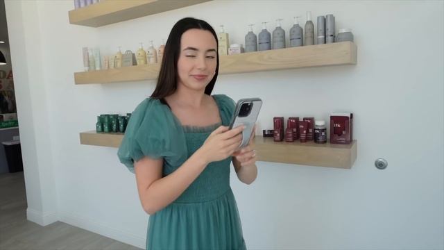 Twins Swap Lives with Twins! Ft. Brooklyn and Bailey смотреть онлайн