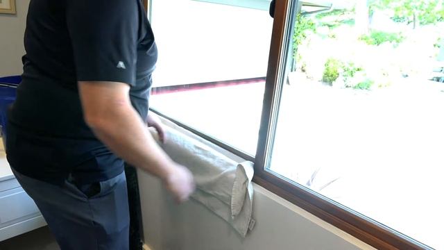 How to Clean Windows Like a Pro | Train With Us смотреть онлайн