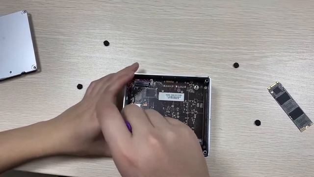 Remove SSD on BMAX B2, B3, B4 Mini PC смотреть онлайн